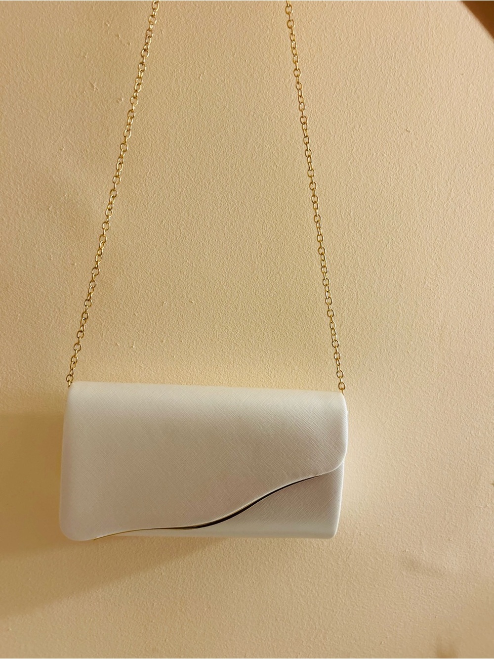 SHEIN White Clutch with Gold Chain Strap